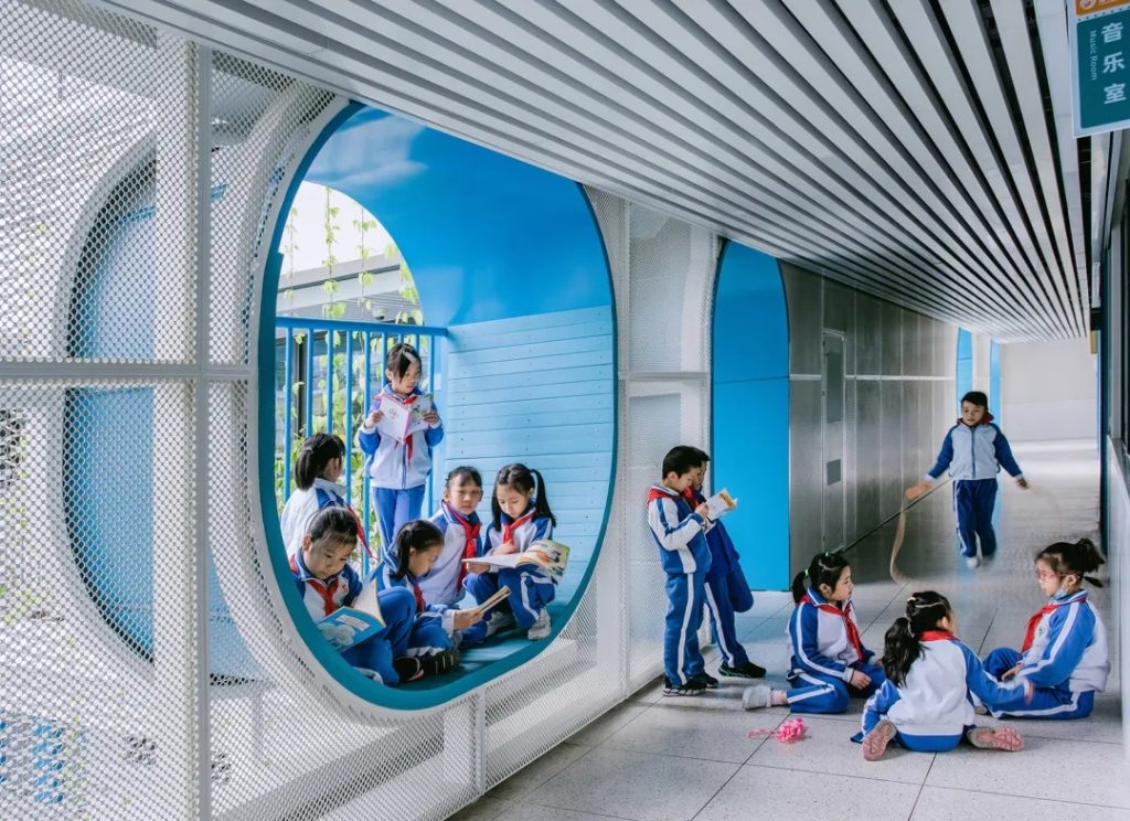 图片[18]-拥有抬升操场的校园（三十）——学习层台 - 深圳福强小学 众建筑 - 优集之狐-优集之狐