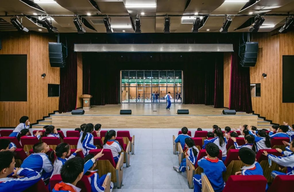图片[24]-拥有抬升操场的校园（三十）——学习层台 - 深圳福强小学 众建筑 - 优集之狐-优集之狐