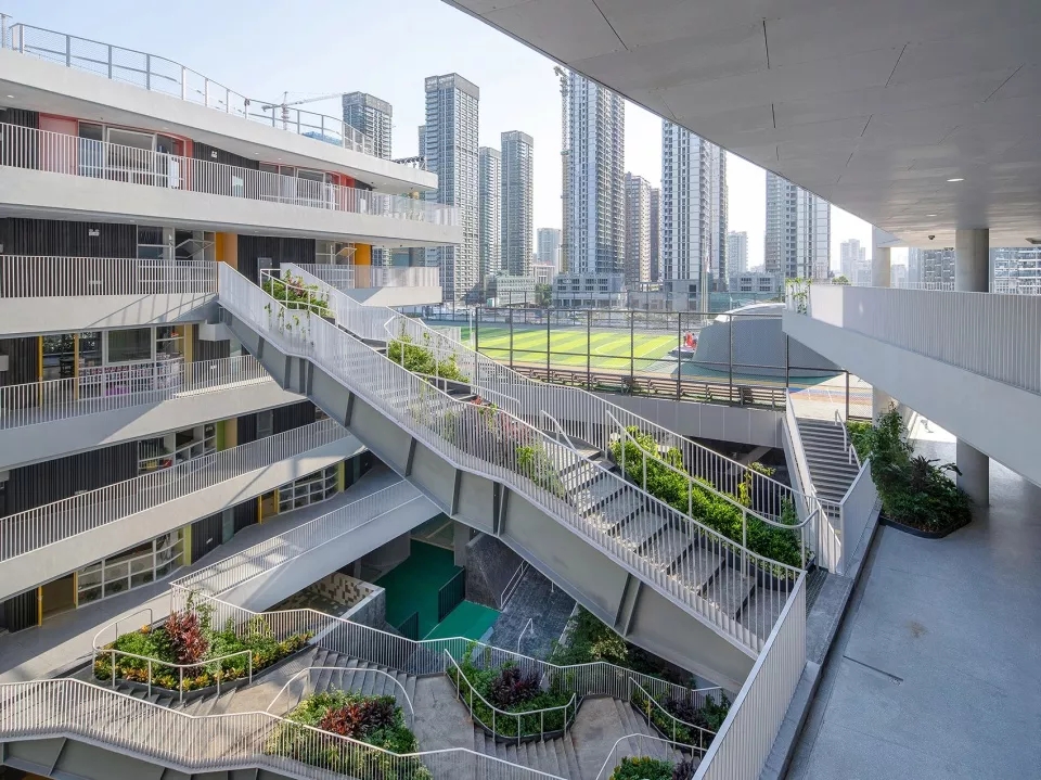 图片[3]-拥有抬升操场的校园（二十八）——高密度城市中的山谷乐园 - 红岭实验小学 - 优集之狐-优集之狐