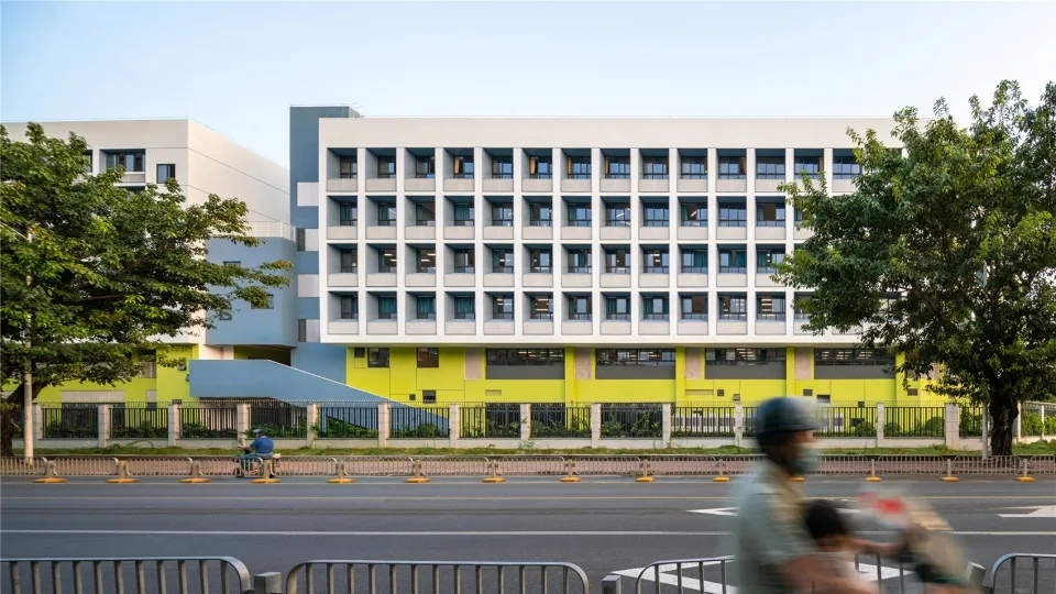 图片[19]-拥有抬升操场的校园（二十七）——环形秩序下的乐园式学校 - 深圳坪山区日新小学 申都设计集团有限公司深圳分公司 - 优集之狐-优集之狐
