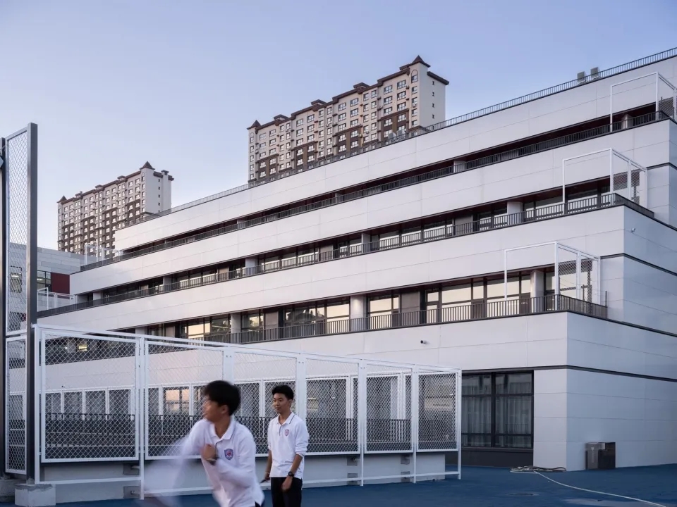 图片[12]-拥有抬升操场的校园（十二）——简单而温暖，集约而丰沛 - 长春力旺高中校园综合体 象外营造工作室 - 优集之狐-优集之狐