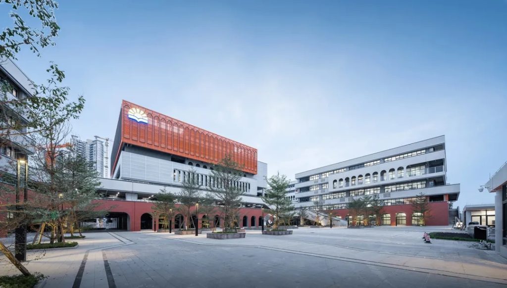图片[7]-拥有抬升操场的校园（九）——以山体为核心的校园空间体系 - 台山市广旭实验学校 象外营造工作室 - 优集之狐-优集之狐