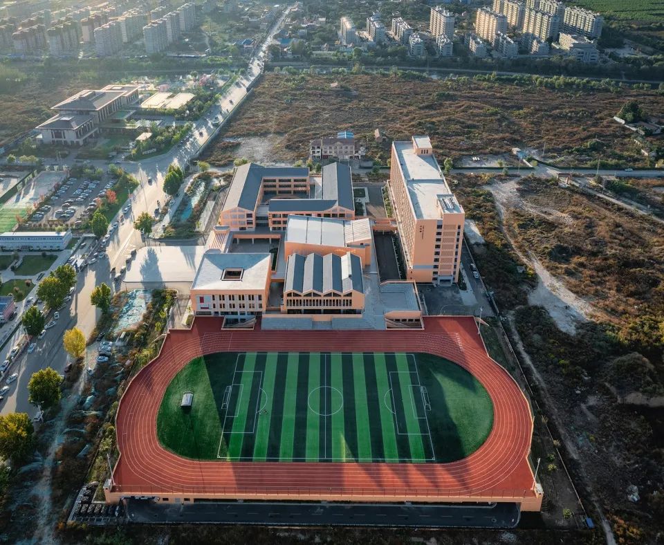 图片[5]-拥有抬升操场的校园——总览 - 优集之狐-优集之狐