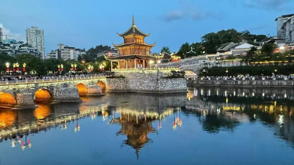 图片[8]-贵阳地标：甲秀楼 - 优集之狐-优集之狐